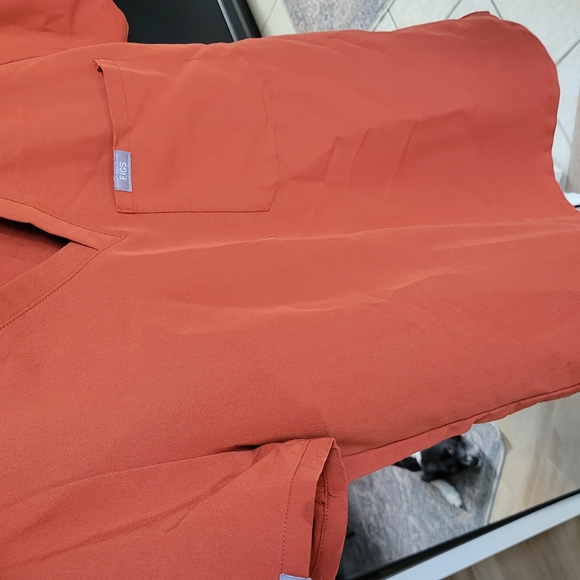 Figs Scrubs - Picture 4 of 5